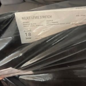 NEW Women’s American Eagle Jeans